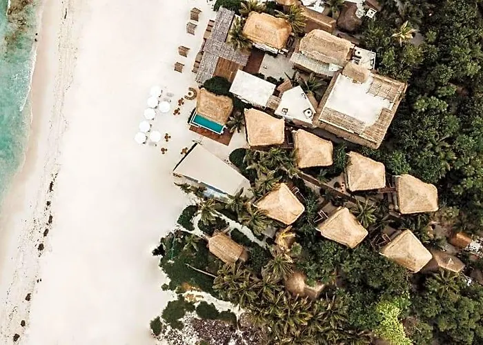 Akkuun Adults Only Hotel 3*